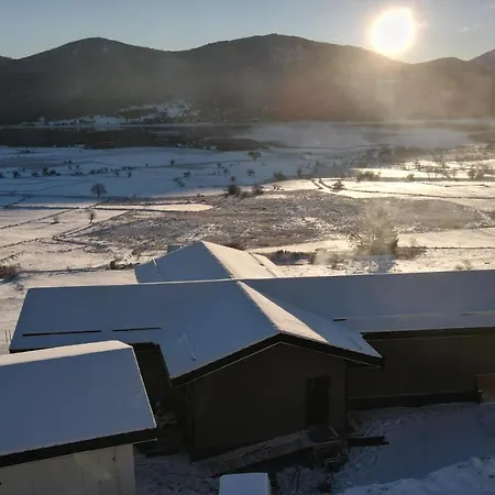 Artik Avec Vue à 180 Degrés Et Piscine Chalet *