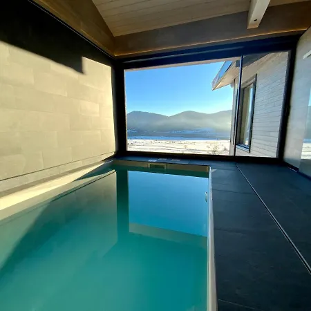 Artik Avec Vue A 180 Degres Et Piscine Chalet *