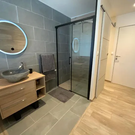 木屋 Artik Avec Vue A 180 Degres Et Piscine *