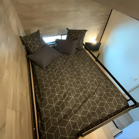 Artik Avec Vue A 180 Degres Et Piscine 木屋