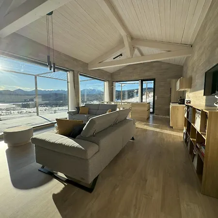 Artik Avec Vue A 180 Degres Et Piscine *