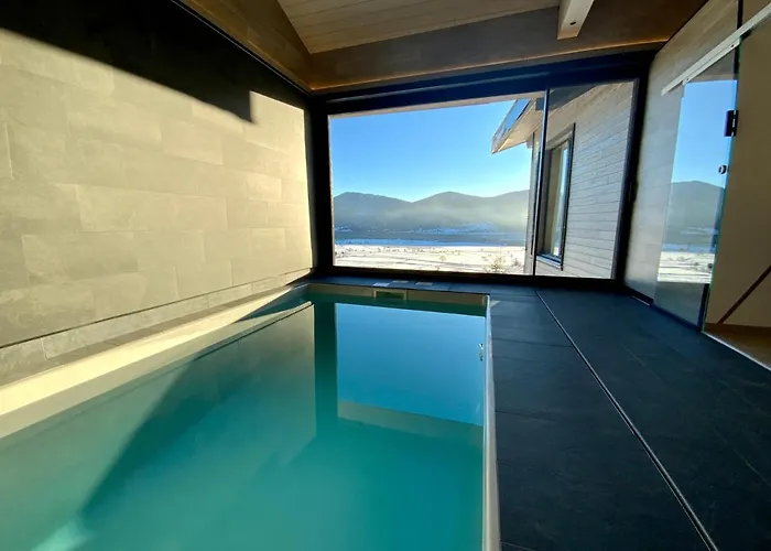 Artik Avec Vue A 180 Degres Et Piscine Chalet *