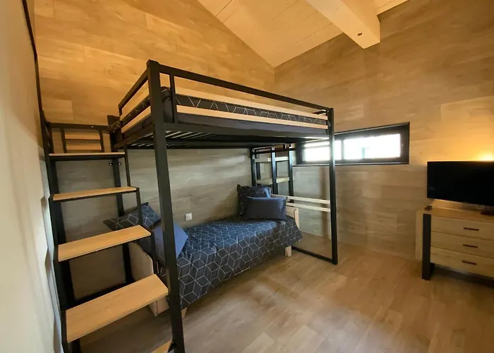 Artik Avec Vue A 180 Degres Et Piscine * Les Angles (Pyrenees-Orientales)