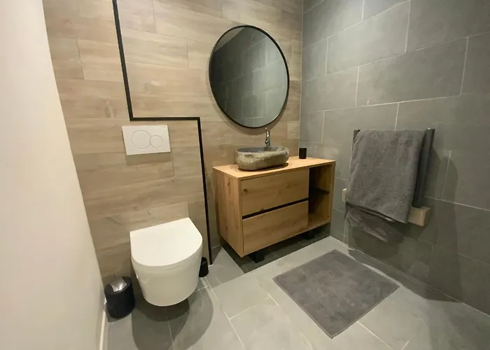 Artik Avec Vue A 180 Degres Et Piscine