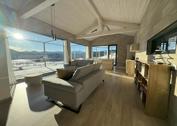Artik Avec Vue A 180 Degres Et Piscine *