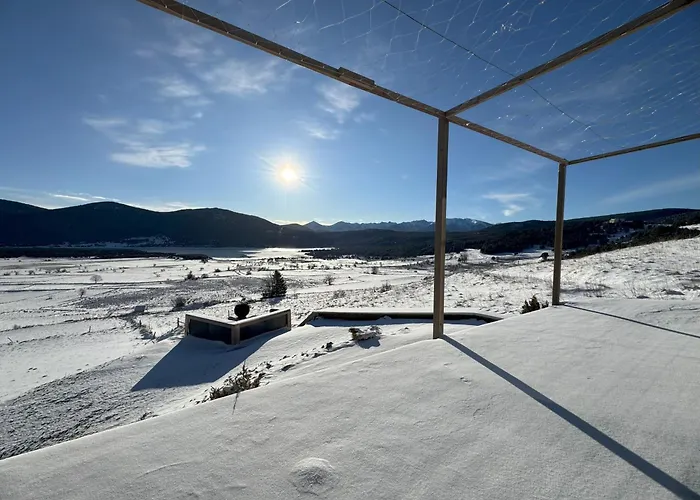 Artik Avec Vue A 180 Degres Et Piscine Chalet